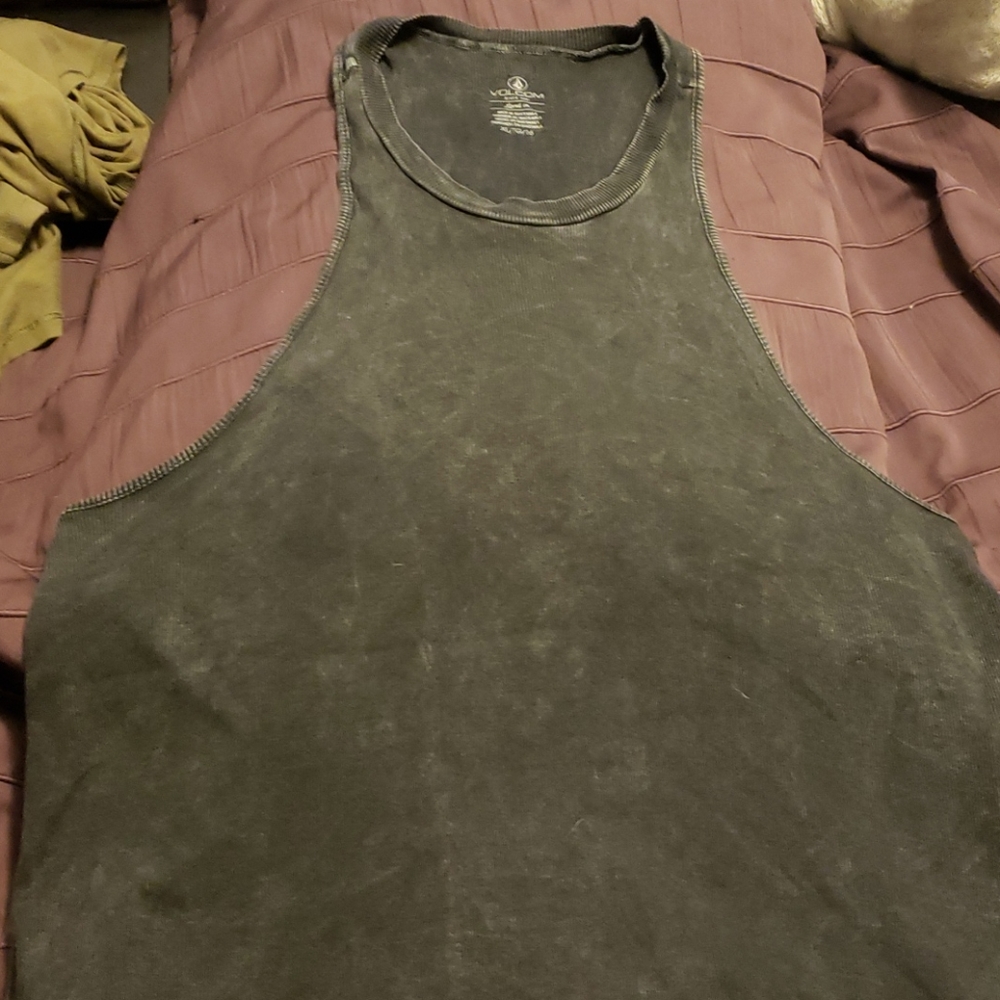 Volcom ribbed muscle tank